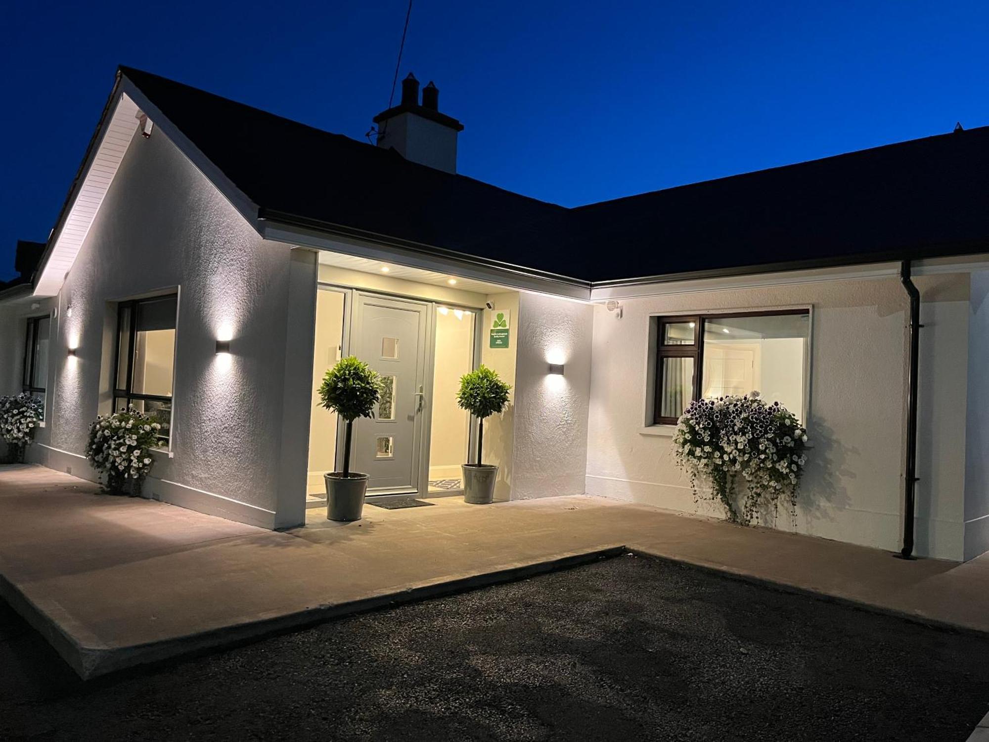 The Hillcrest, Luxury Accommodation In Castleblayney Town Luaran gambar